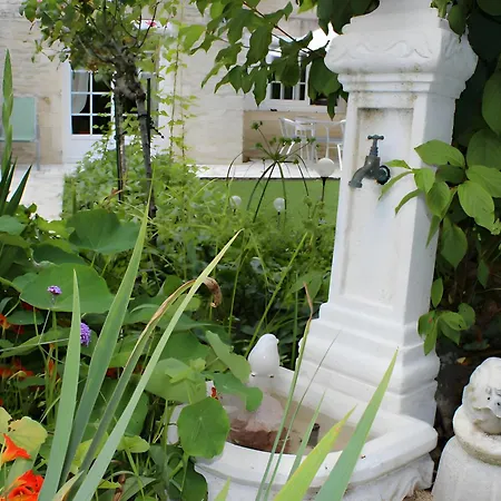 Entre Et Terre Bed and breakfast 3*